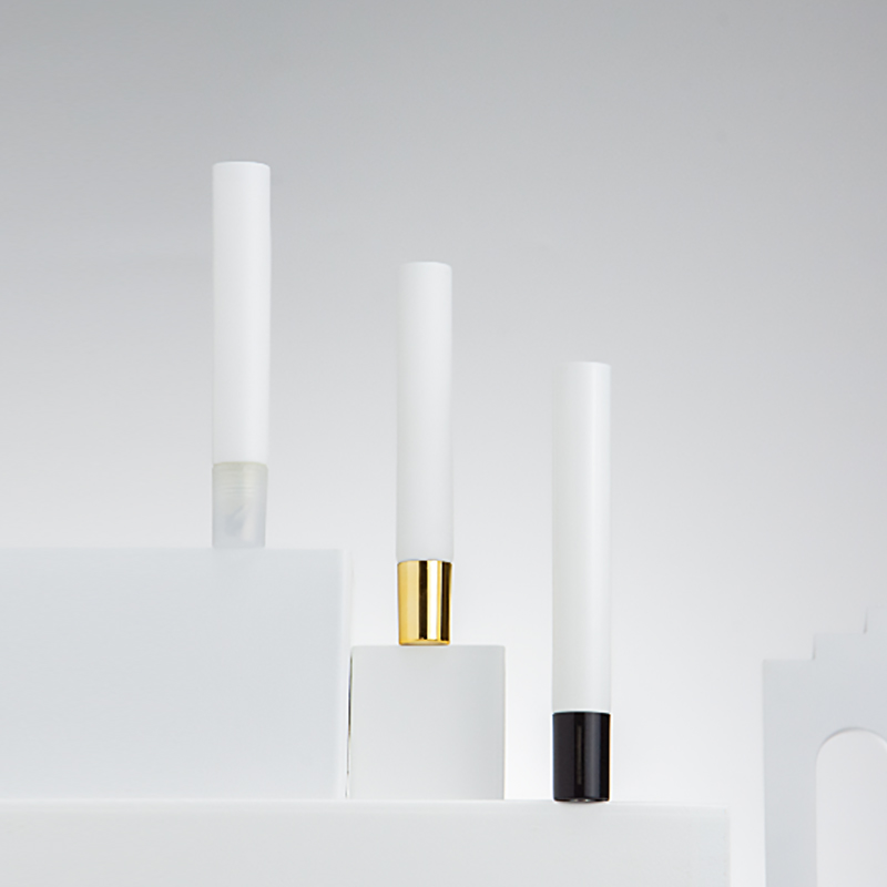 customizable metallic lip gloss tube