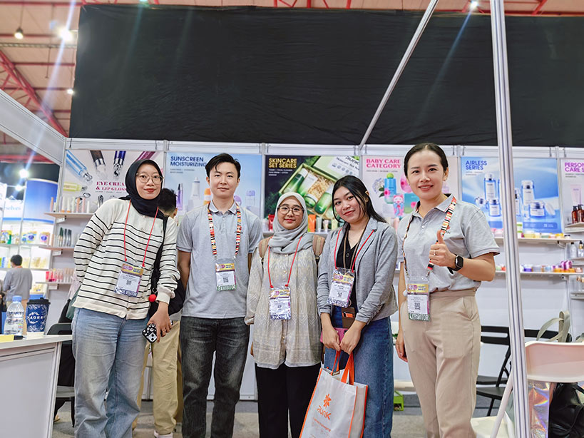 Runk hat die indonesische Schönheitsmesse erfolgreich abgeschlossen und neue Möglichkeiten im globalen Markt für Kosmetikverpackungen erschlossen.